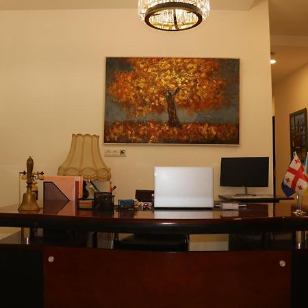 Hotel Verdzi Koutaïssi Extérieur photo