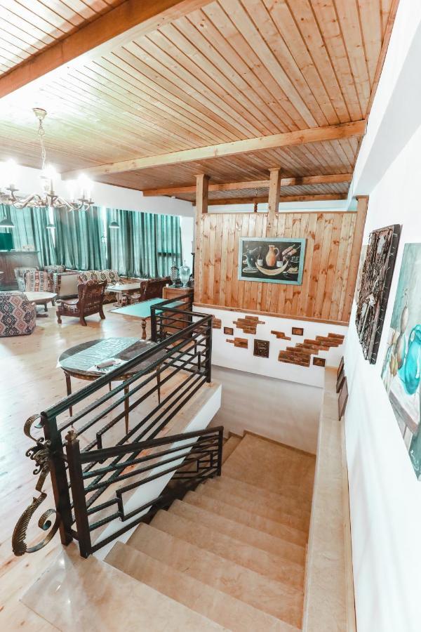 Hotel Verdzi Koutaïssi Extérieur photo