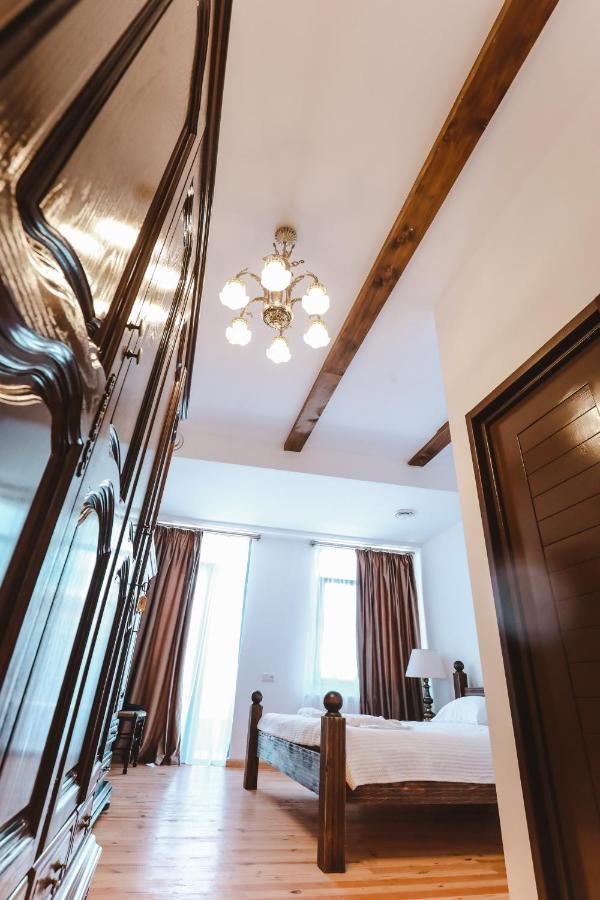Hotel Verdzi Koutaïssi Extérieur photo