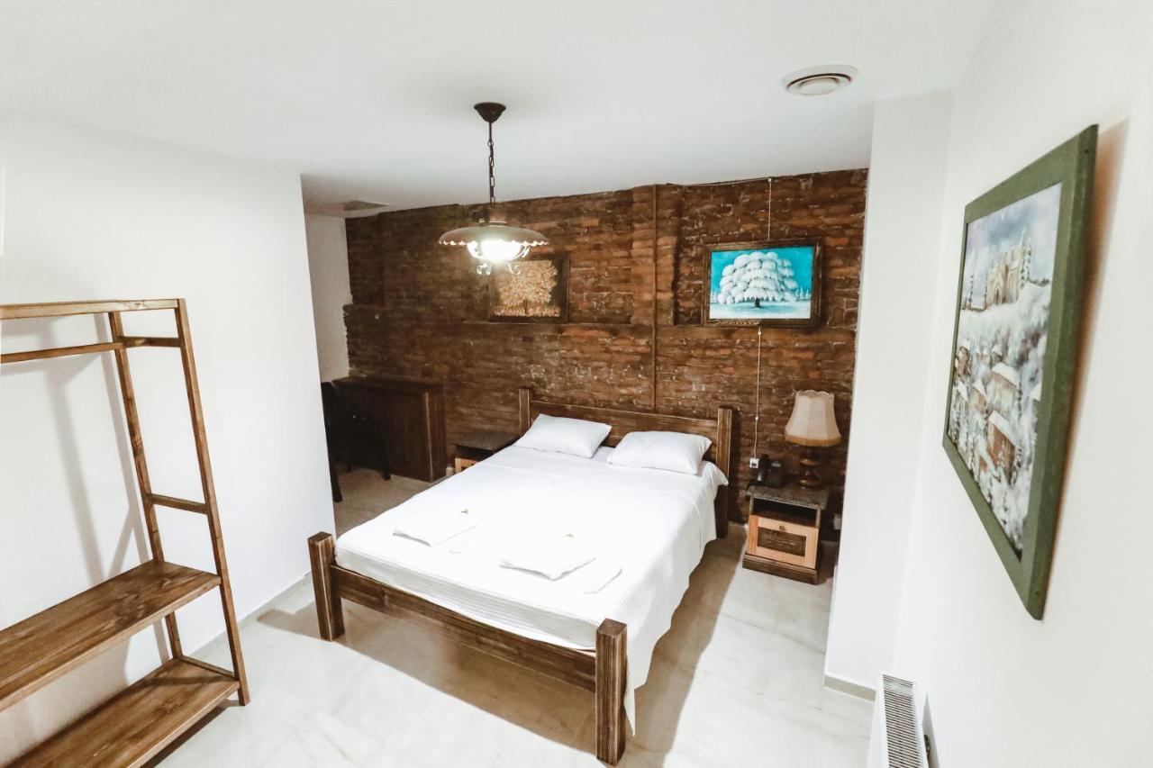 Hotel Verdzi Koutaïssi Extérieur photo