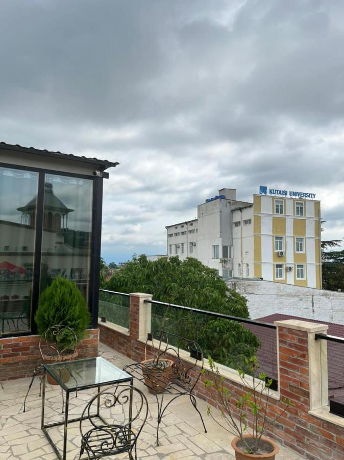 Hotel Verdzi Koutaïssi Extérieur photo