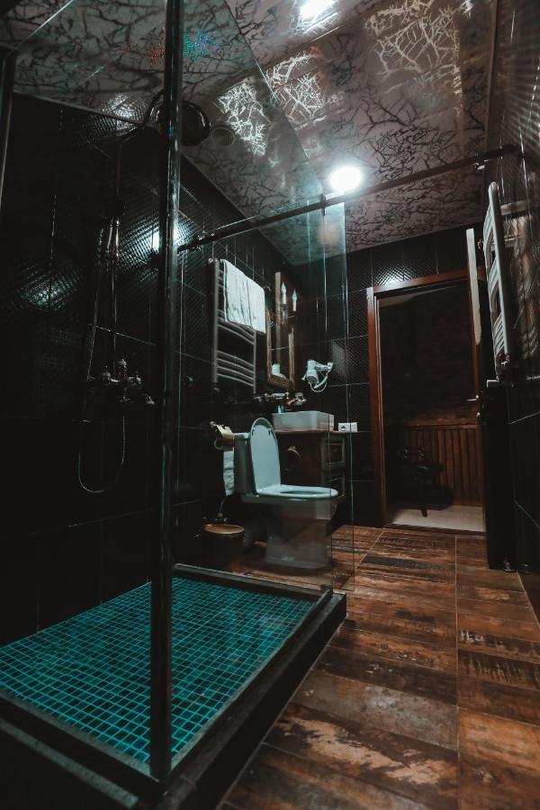 Hotel Verdzi Koutaïssi Extérieur photo